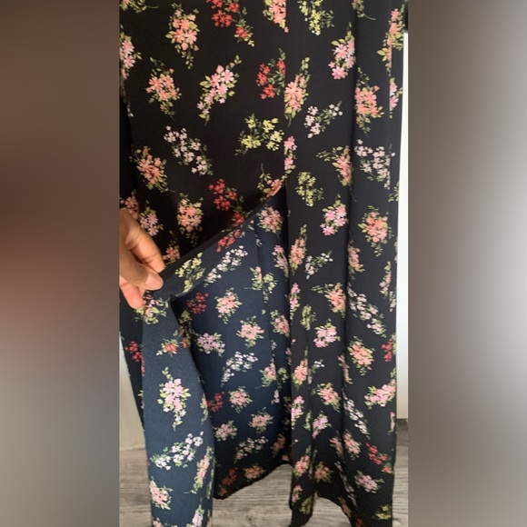 B. Darlin Black Floral Dress - Picture 2 of 9